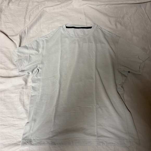 lululemon athletica Other - lululemon athletica Light Gray Short Sleeve Tee